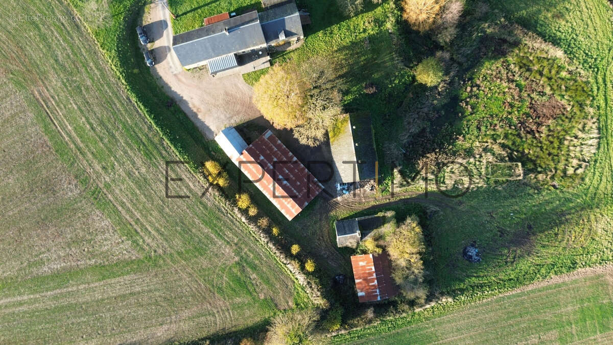 Maison à MONTS-EN-BESSIN