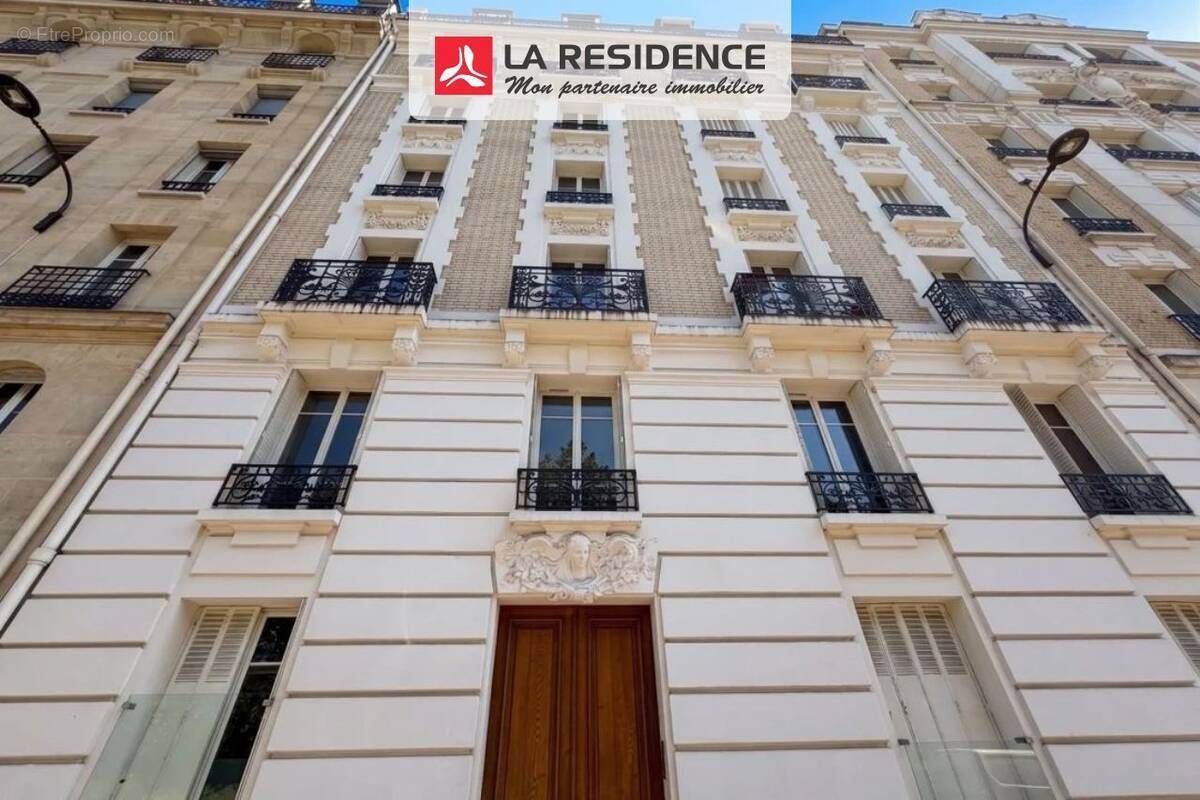 Appartement à PARIS-15E