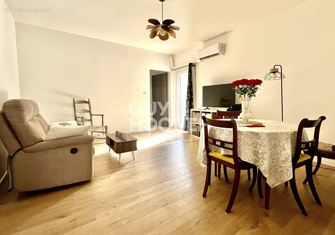 Appartement à L'ISLE-SUR-LA-SORGUE