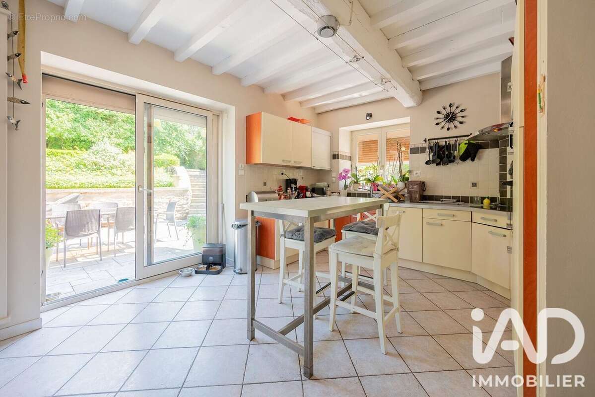Maison 186 m² à Guignicourt-Sur-Vence  - photo 6