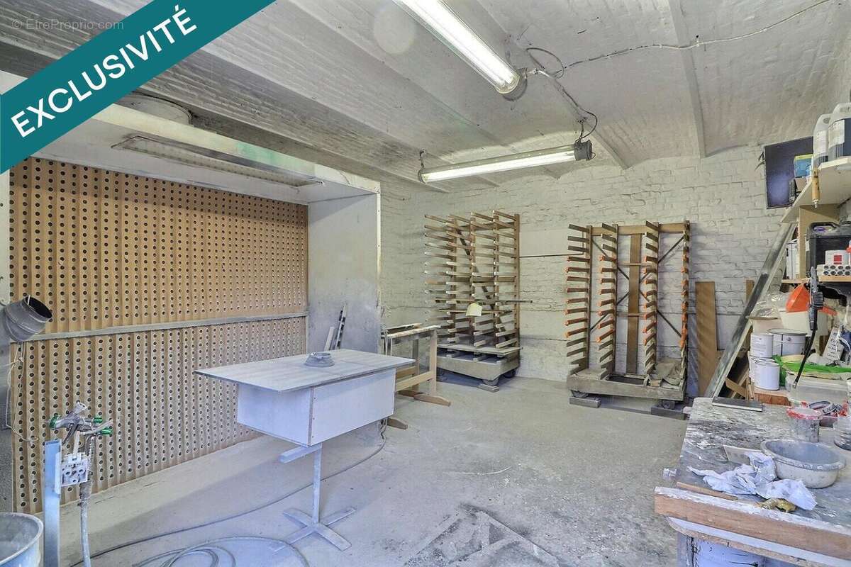 Photo 8 - Commerce à LE QUESNOY