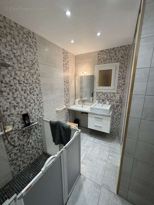 Maison à LESPINASSE