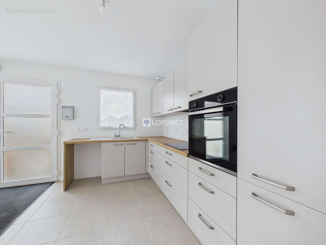 Maison POULDREUZIC 4 Pièces 84 m² - photo 5