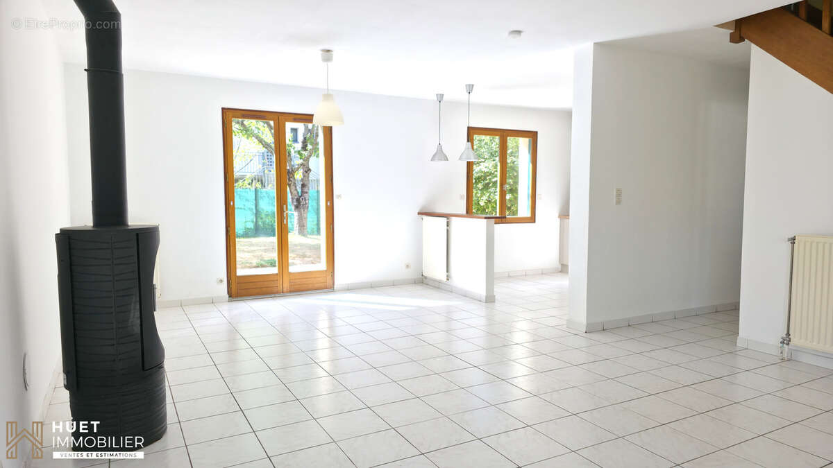 Maison de type 6 sur terrain de 486 m2 - photo 3