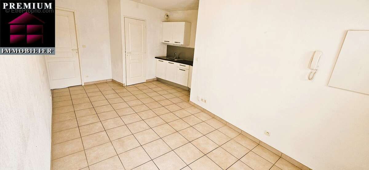 Appartement à BAHO