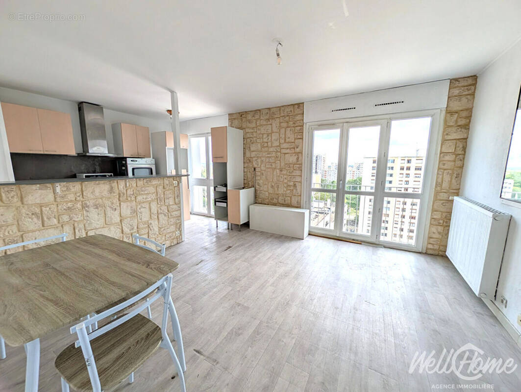 Appartement à SAINT-OUEN-L'AUMONE