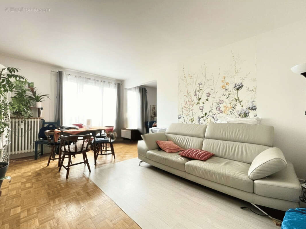 Appartement à MONTREUIL