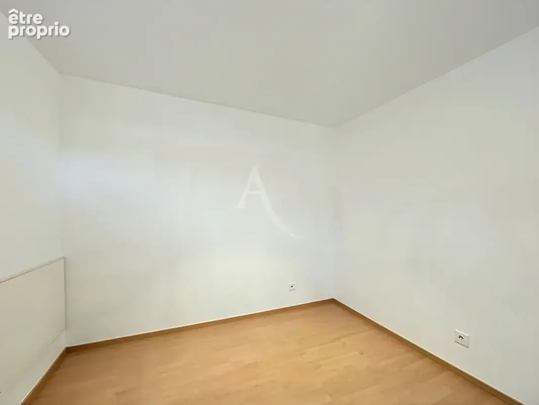 Immeuble - 2 appartements - DAON - photo 8