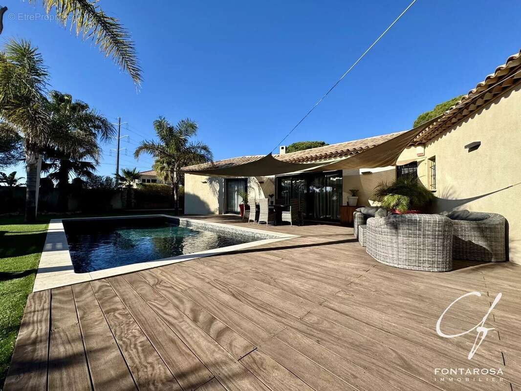 Maison à PUGET-SUR-ARGENS