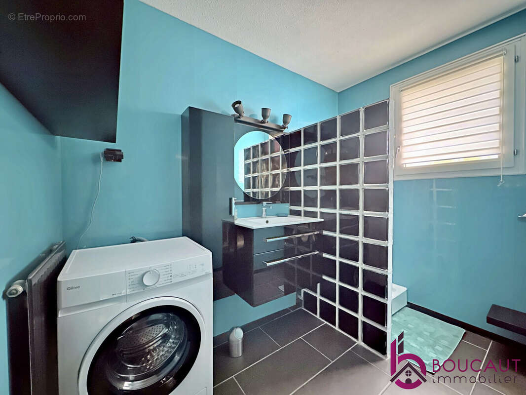 Appartement à LE PLESSIS-ROBINSON