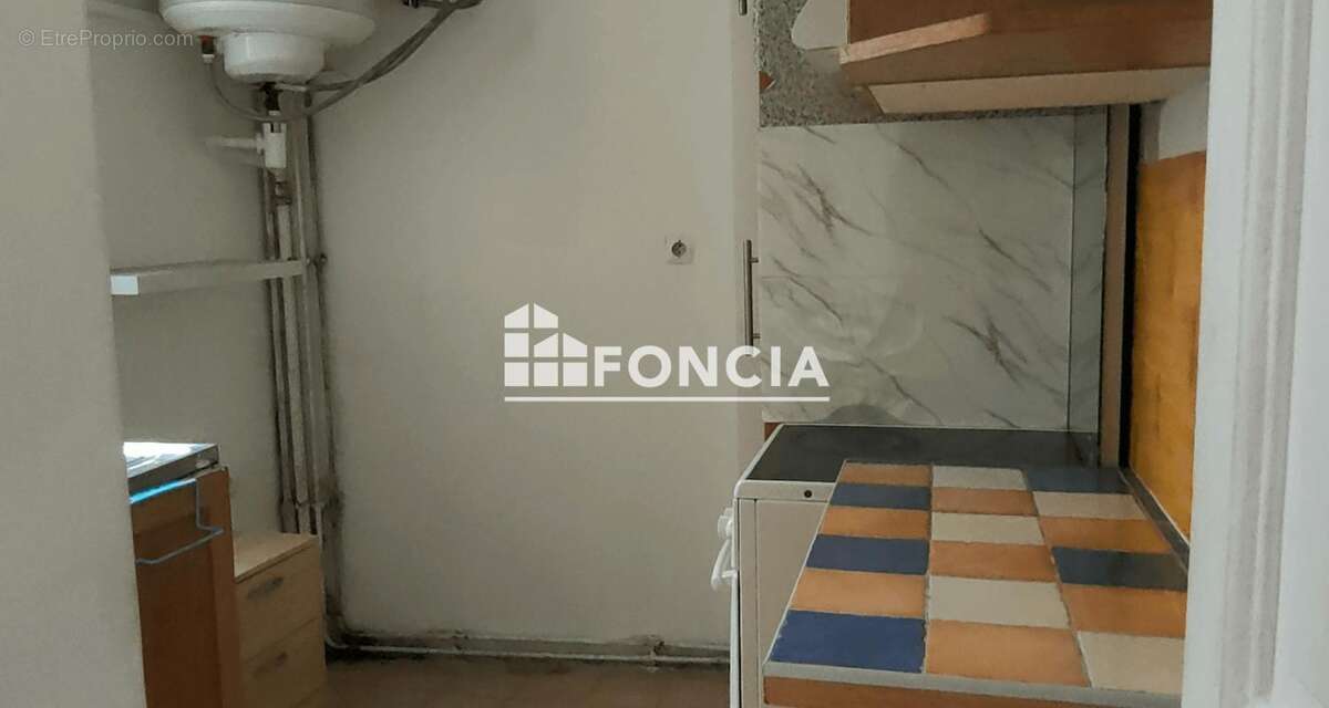 2 pièces avec potentiel, dans un bel immeuble ancien ! - photo 10