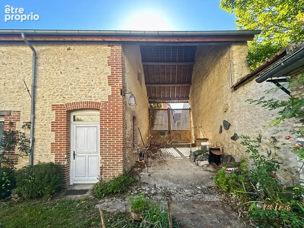 Ensemble immobilier - Vaudancourt - 332m2 - photo 10