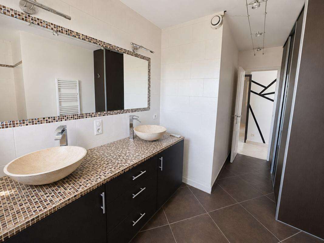 Maison 4 pièces 120 m² à vendre à La Seyne-Sur-Mer (83500) - photo 14