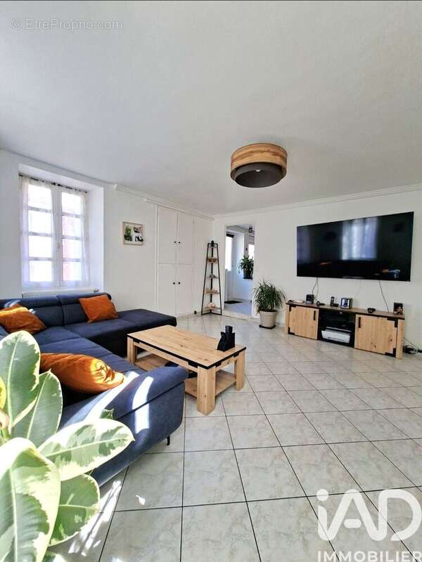 Maison 105 m² à La Remaudiere  - photo 2
