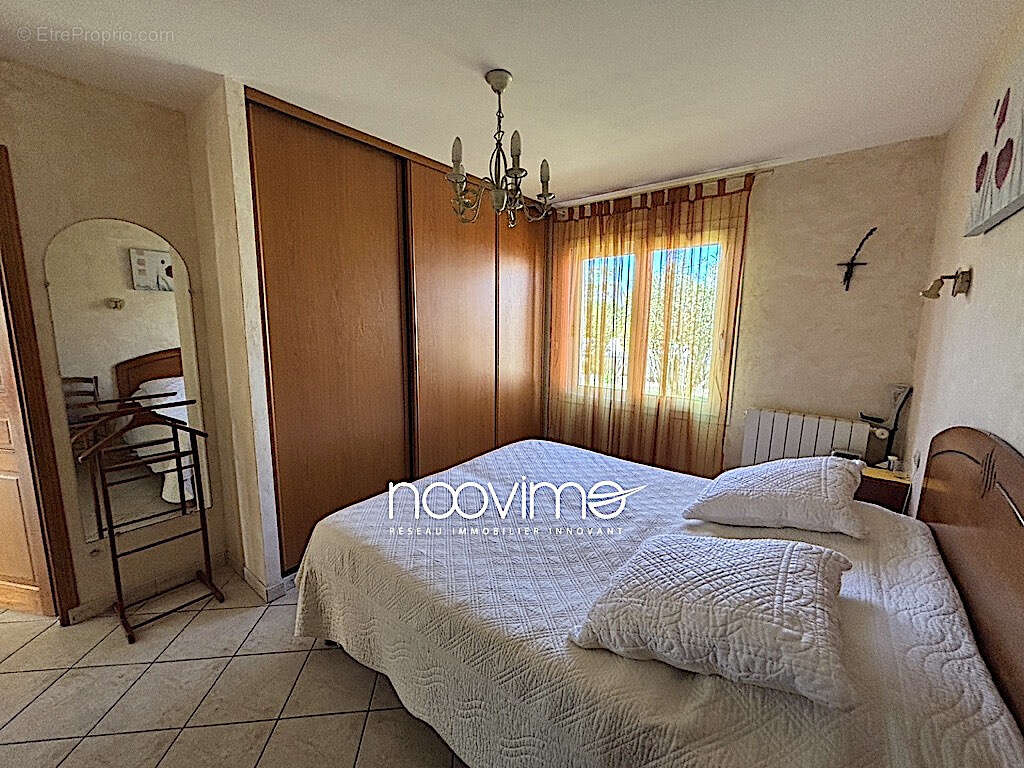 Maison à SAINTE-LUCE-SUR-LOIRE