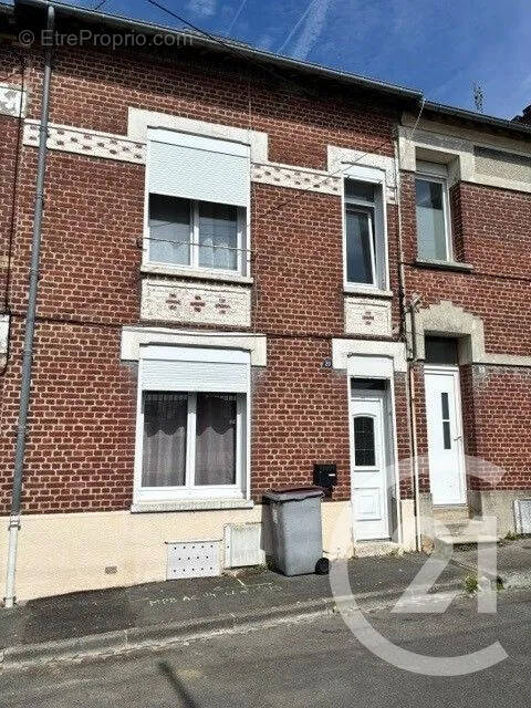 Maison à SAINT-QUENTIN