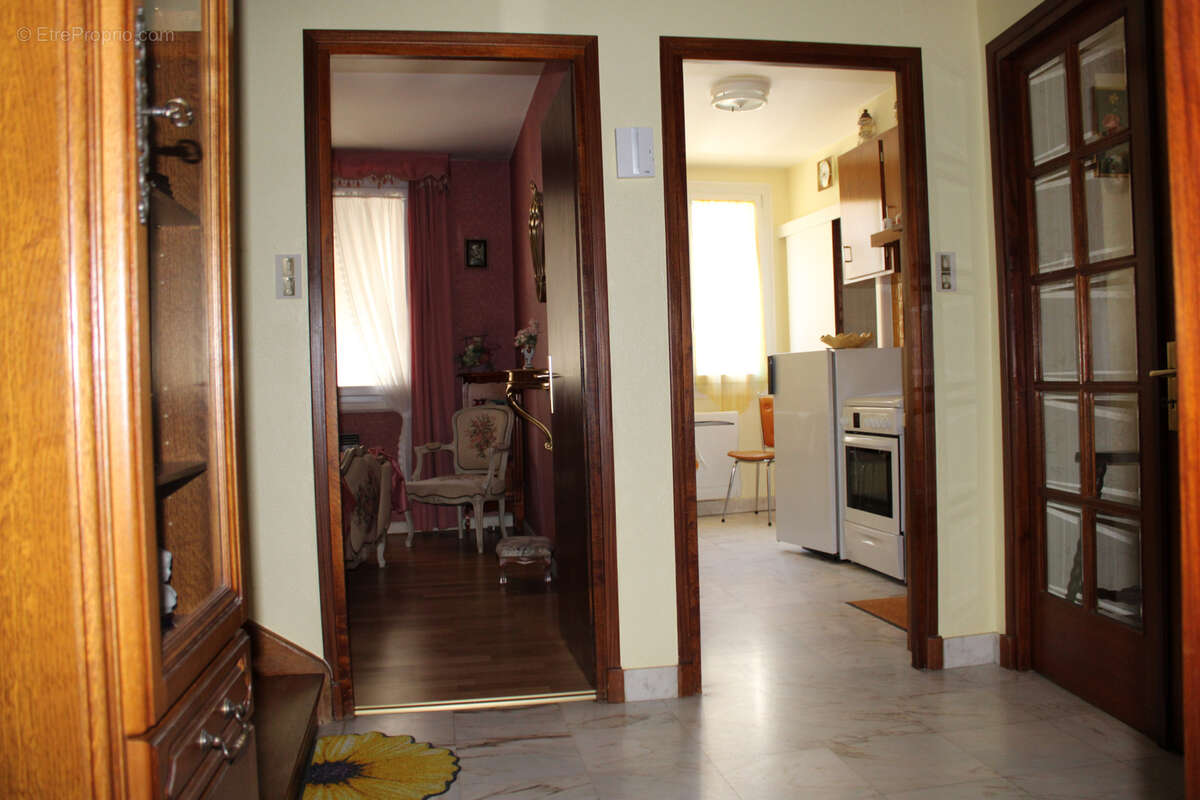Maison à RIOM-ES-MONTAGNES
