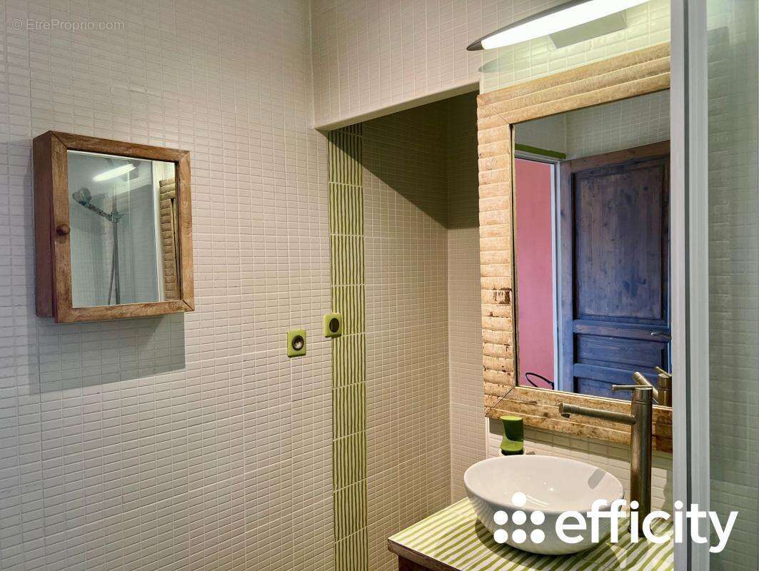 Appartement à SAINTE-FOY-LES-LYON