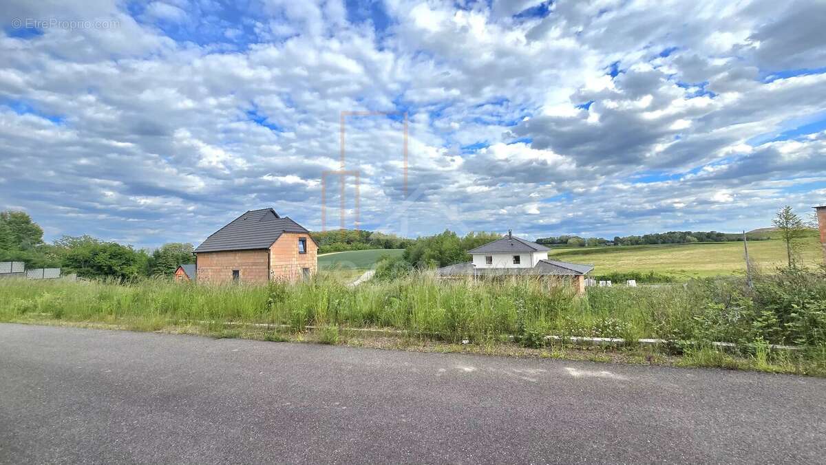 Exclusivité : terrain constructible et viabilisé - photo 4