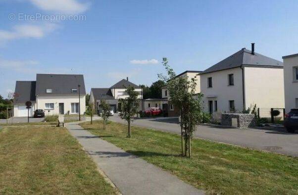 Terrain à MARY-SUR-MARNE