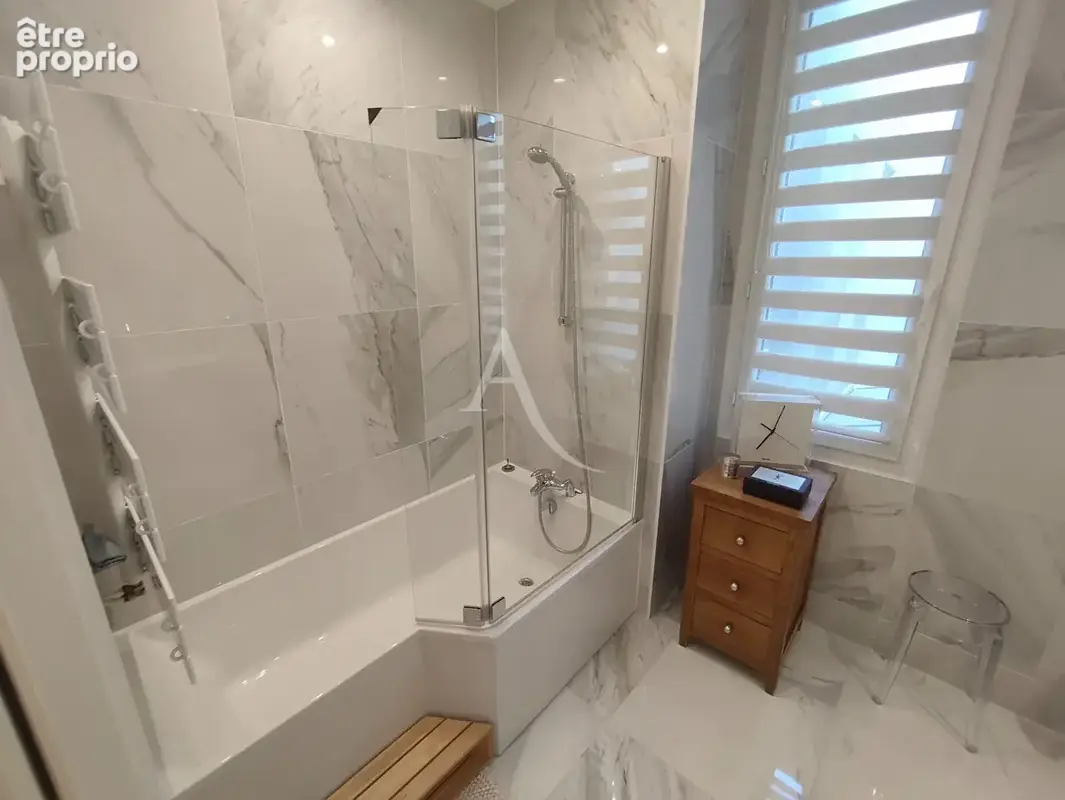 RARE - Hyper centre - Rochefort - Appartement avec ascenseur. - photo 12