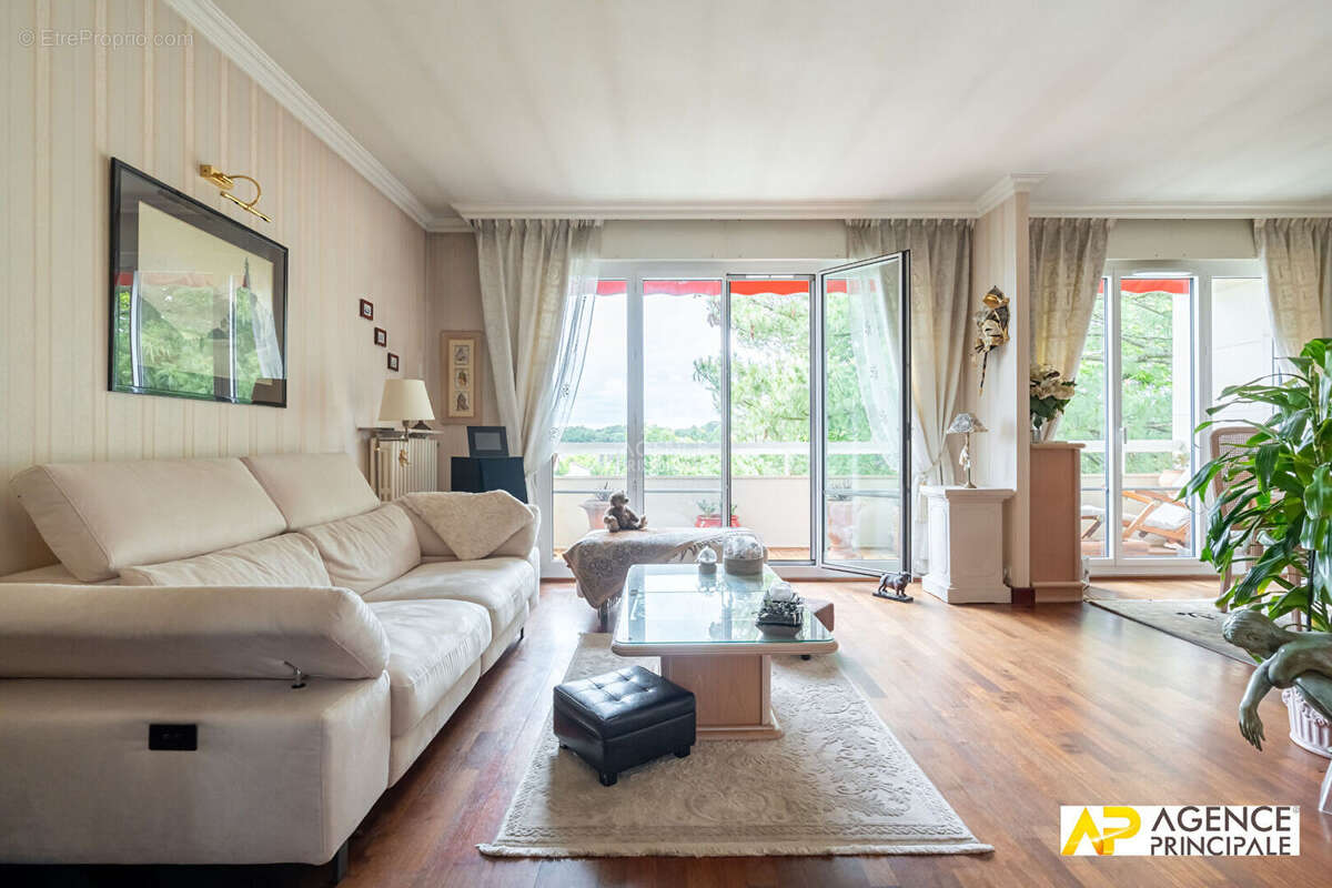Appartement  4 pièce(s) 93.14 m2 - photo 4
