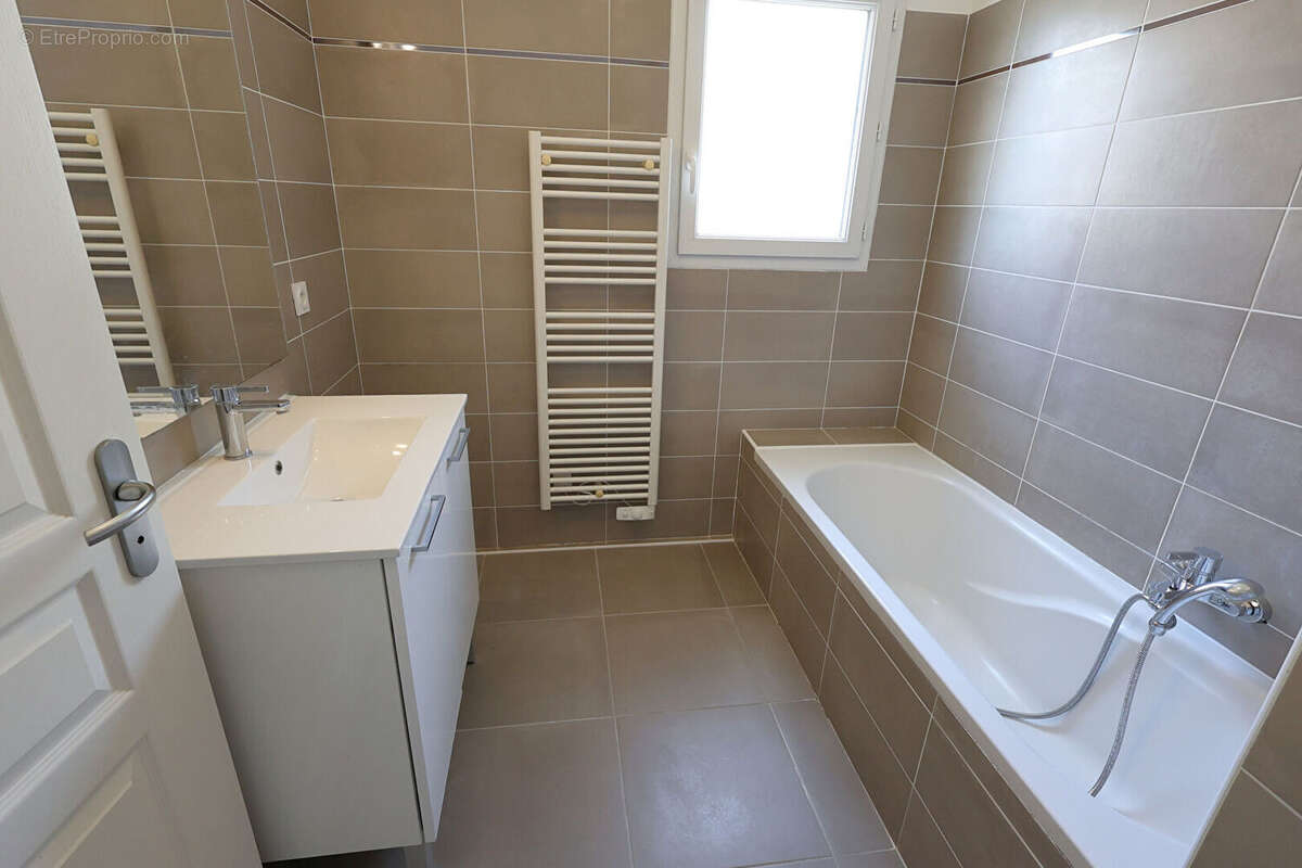 Villa récente Spéracèdes 99 m² avec jardin - photo 16