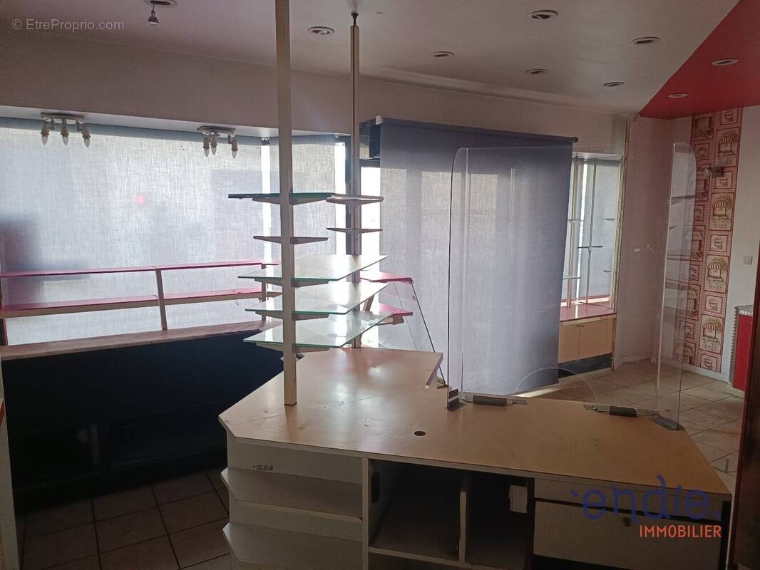 Commerce à COSNE-D&#039;ALLIER