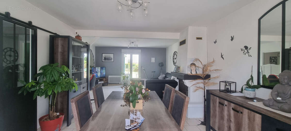 Maison à BRISSAC-QUINCE