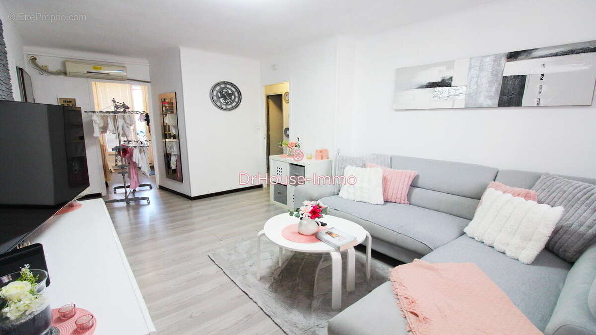 Appartement à MARSEILLE-3E