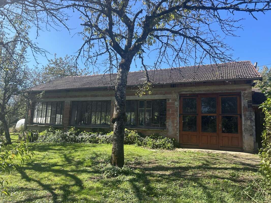 Maison à LONS-LE-SAUNIER