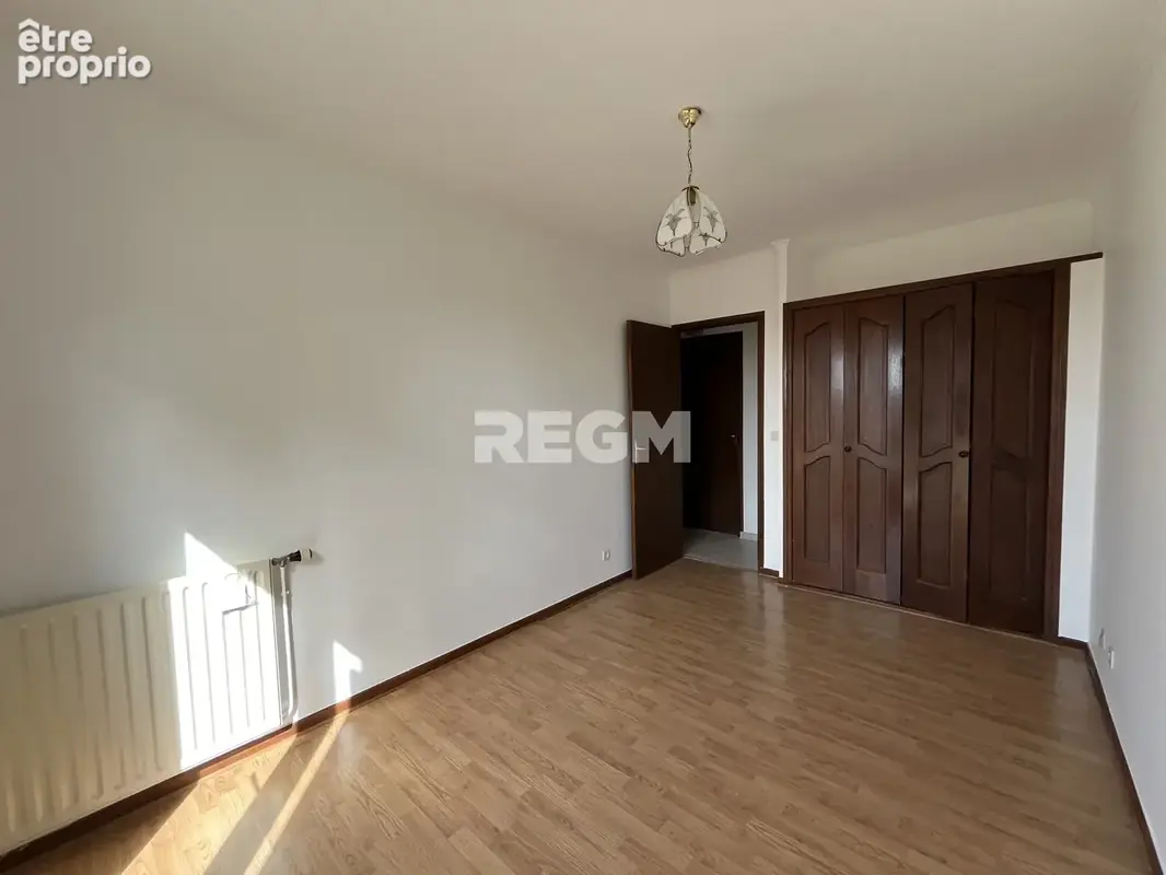 Maison 5 chambres sur sous-sol total pour une surface utile de 221 m2 - photo 15