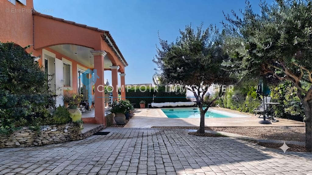 Dpt (30) beaucaire viila 148m2  de charme 5 chambres  avec piscine - photo 3