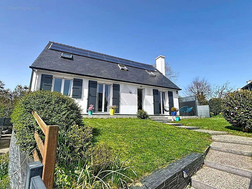 Maison à BOHARS