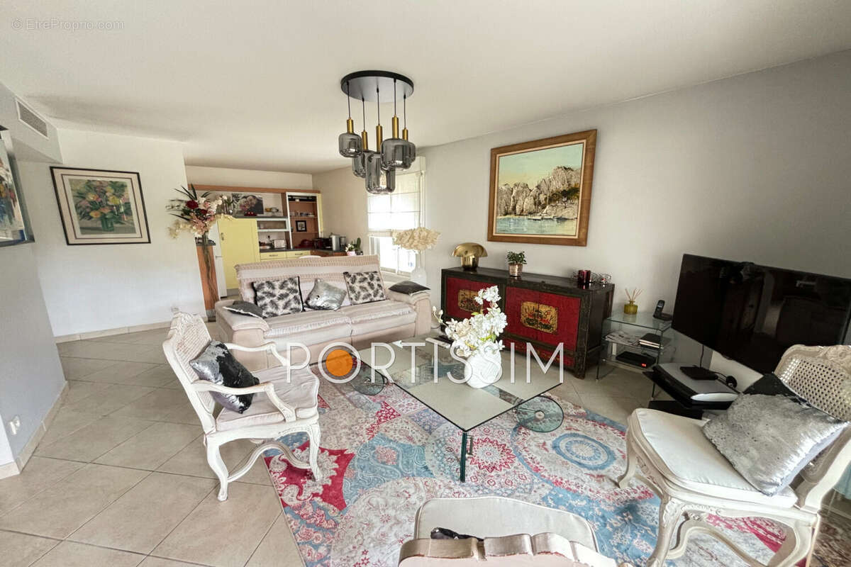 Appartement 80 m² à Cagnes-Sur-Mer  - photo 3