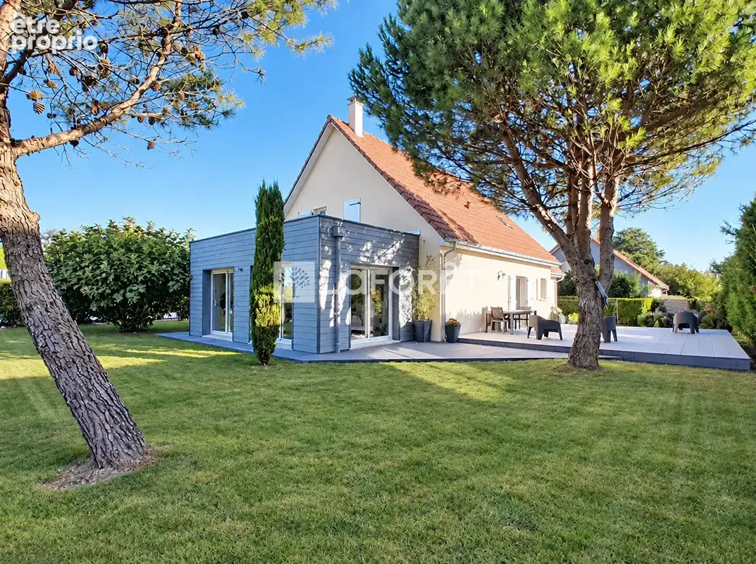 Maison à VILLARS-SAINT-GEORGES