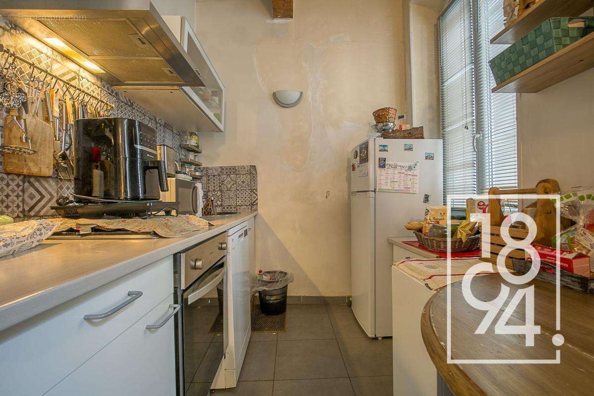 Appartement à MARSEILLE-2E