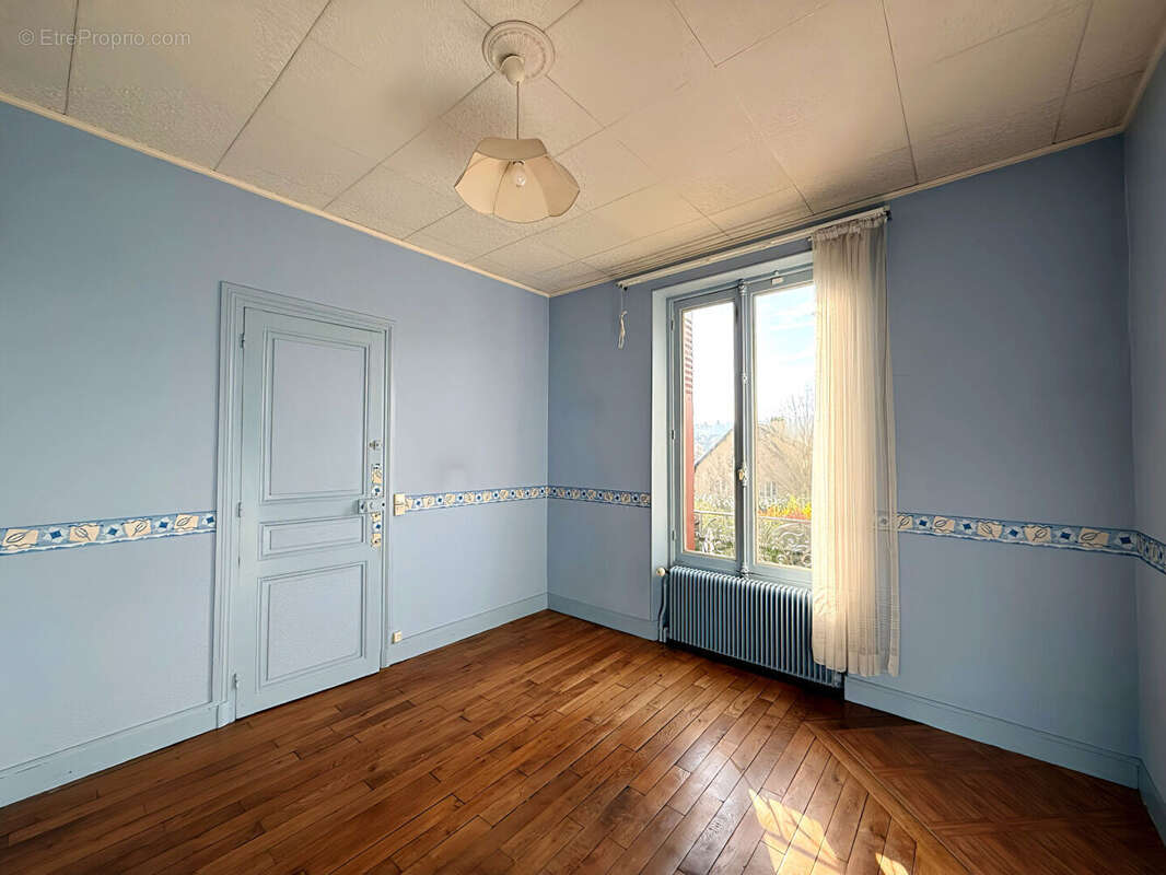 Maison à VAUHALLAN