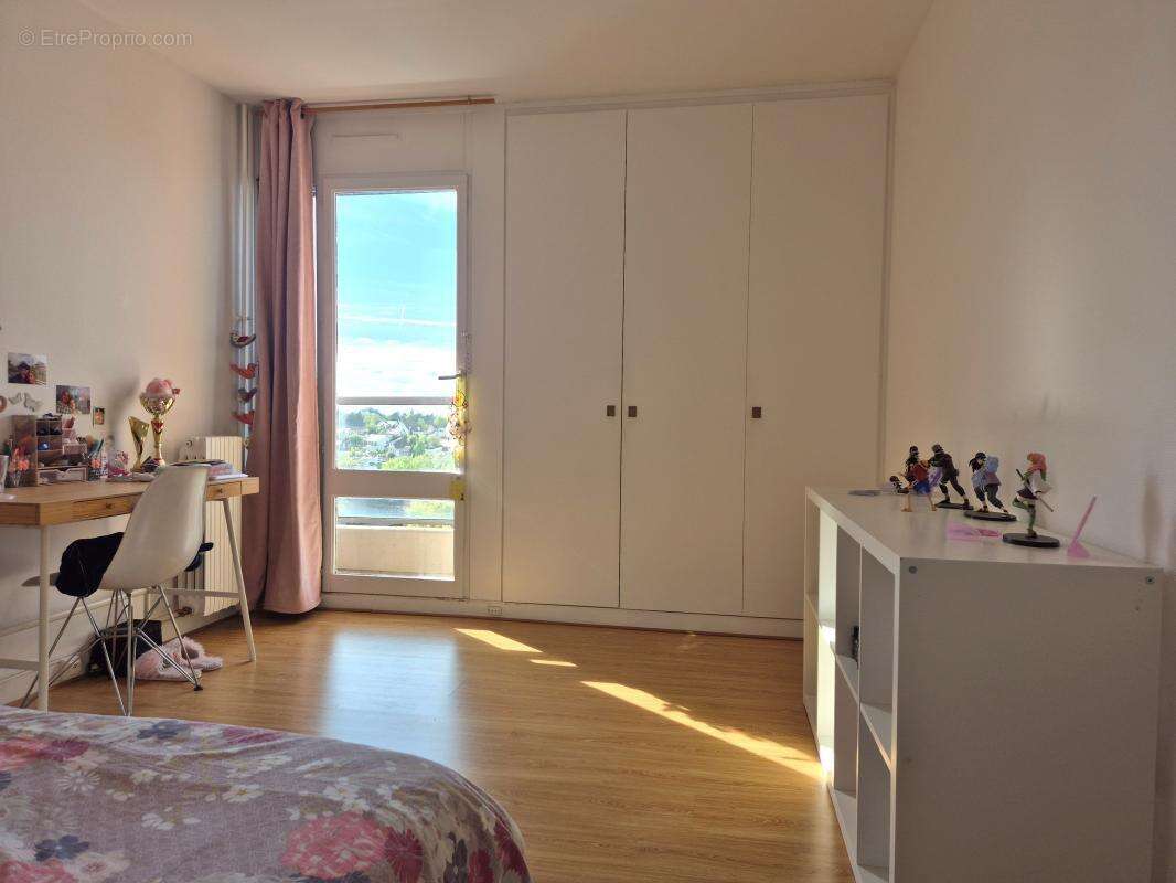 Appartement à JOUY-EN-JOSAS