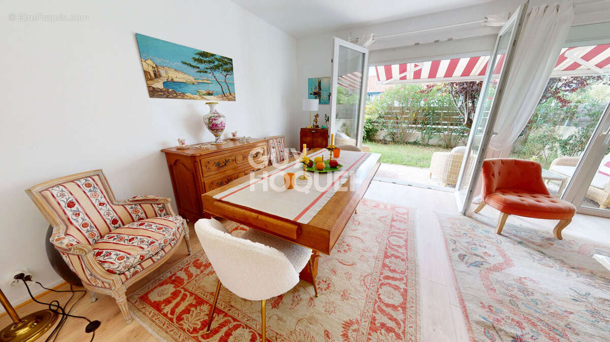 Maison SAINT JEAN DE LUZ 5 Pièces 99.64 m² - photo 2