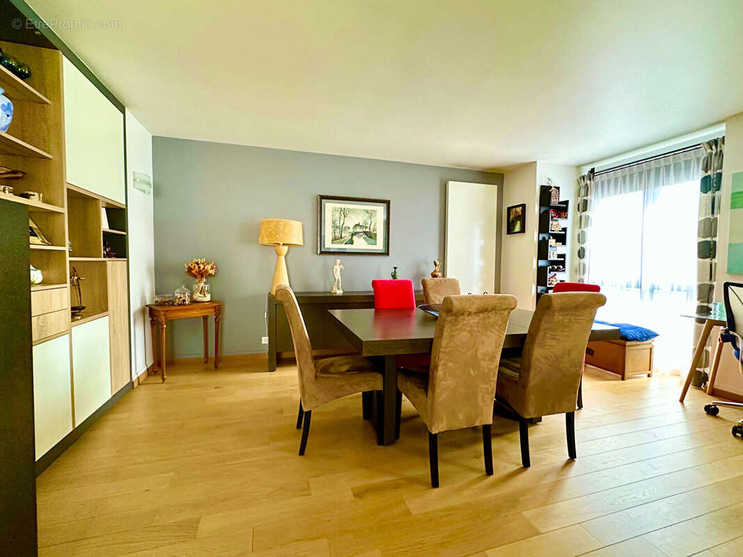 Appartement à MAISONS-LAFFITTE