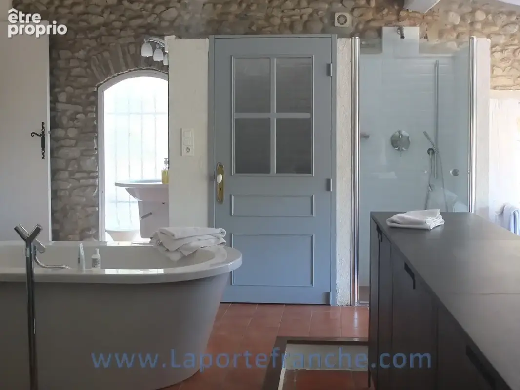 Maison de Maître   Haut-de-Cagnes   4 chambres, studio, terrasses et garage - photo 13