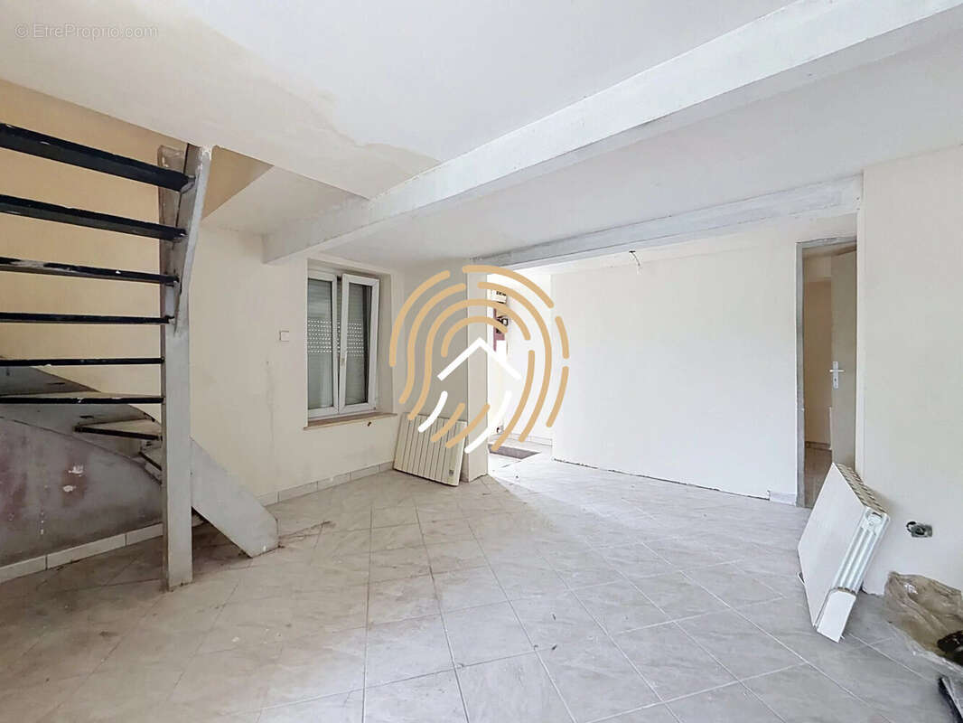 Maison 56 m² à Raimbeaucourt  - photo 4