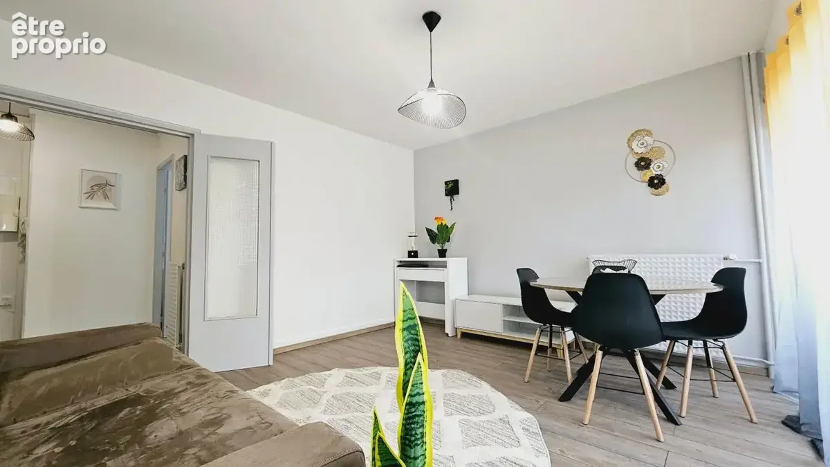 Bourges appartement 32.3 m² renové et meublé balcon - photo 4