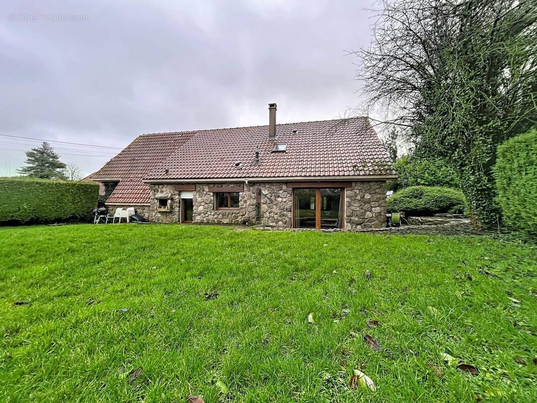 Maison à ALEMBON