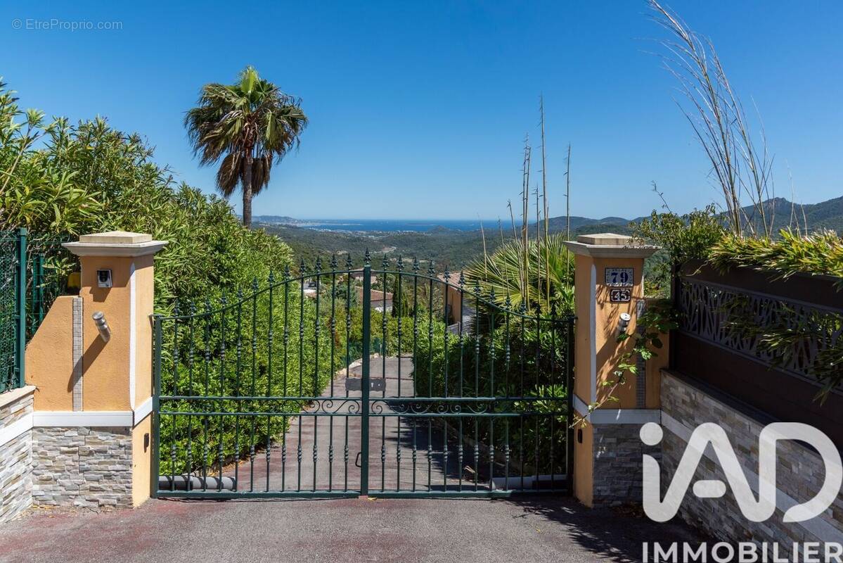 Photo 1 - Maison à LES ADRETS-DE-L'ESTEREL