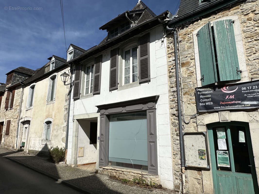Au coeur de la commune de Lasseube - photo 14