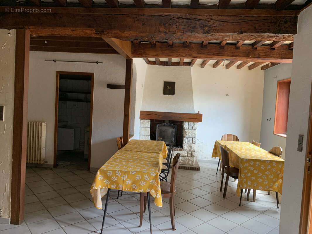 Maison à ESPINASSE