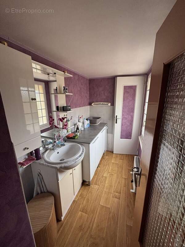 Maison 106 m² à Solesmes  - photo 6