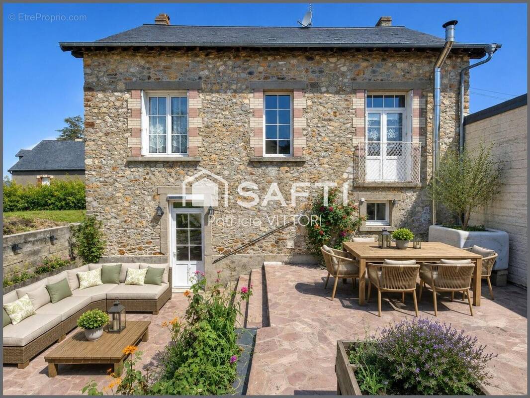 Photo 1 - Maison à LE BOURGNEUF-LA-FORET